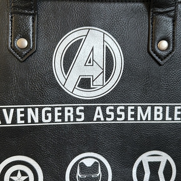 Marvel tote by loungefly - Picture 2 of 5